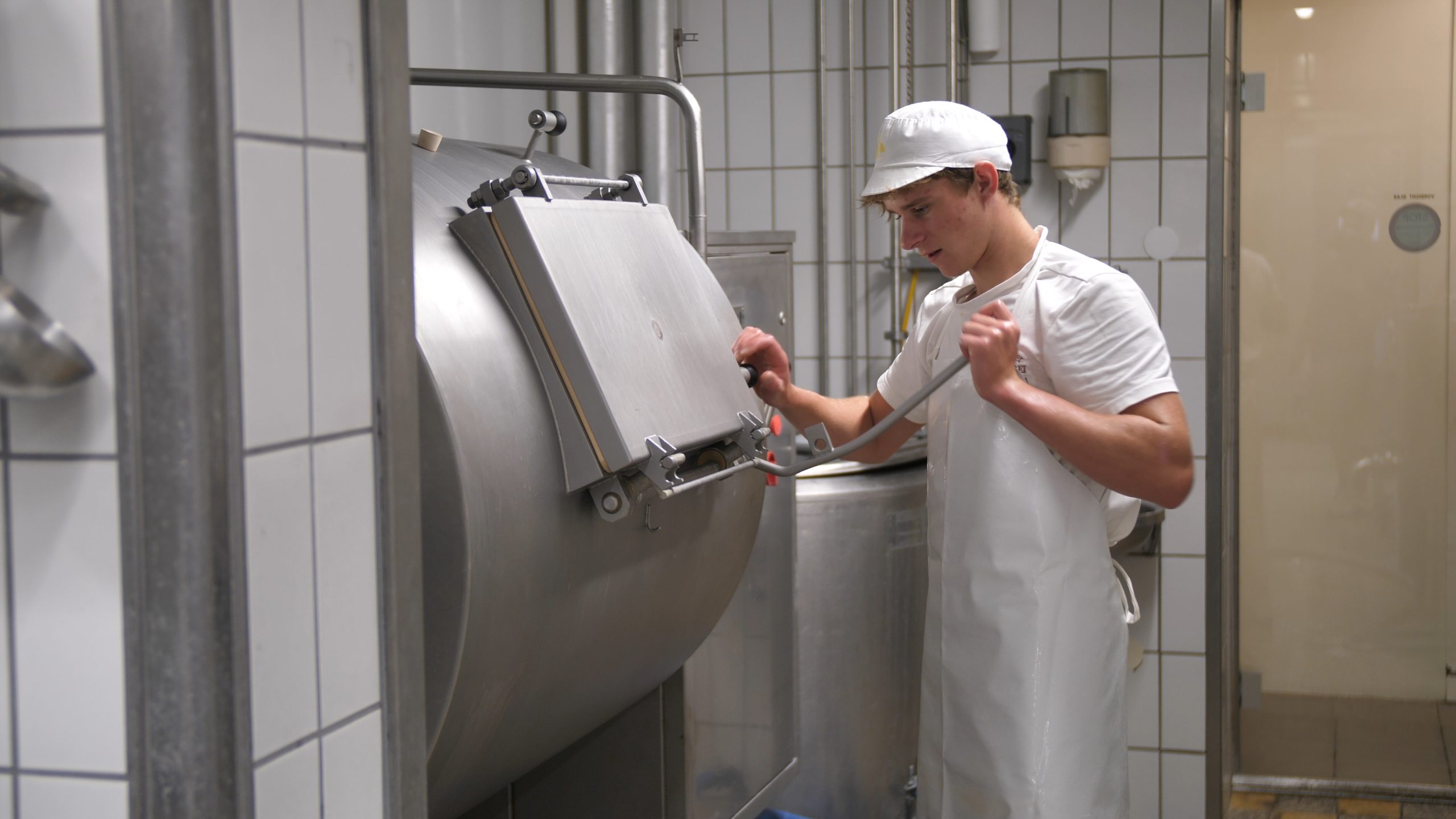 P1200789.MP4_snapshot_10.57_[2020.12.30_05.49.41]