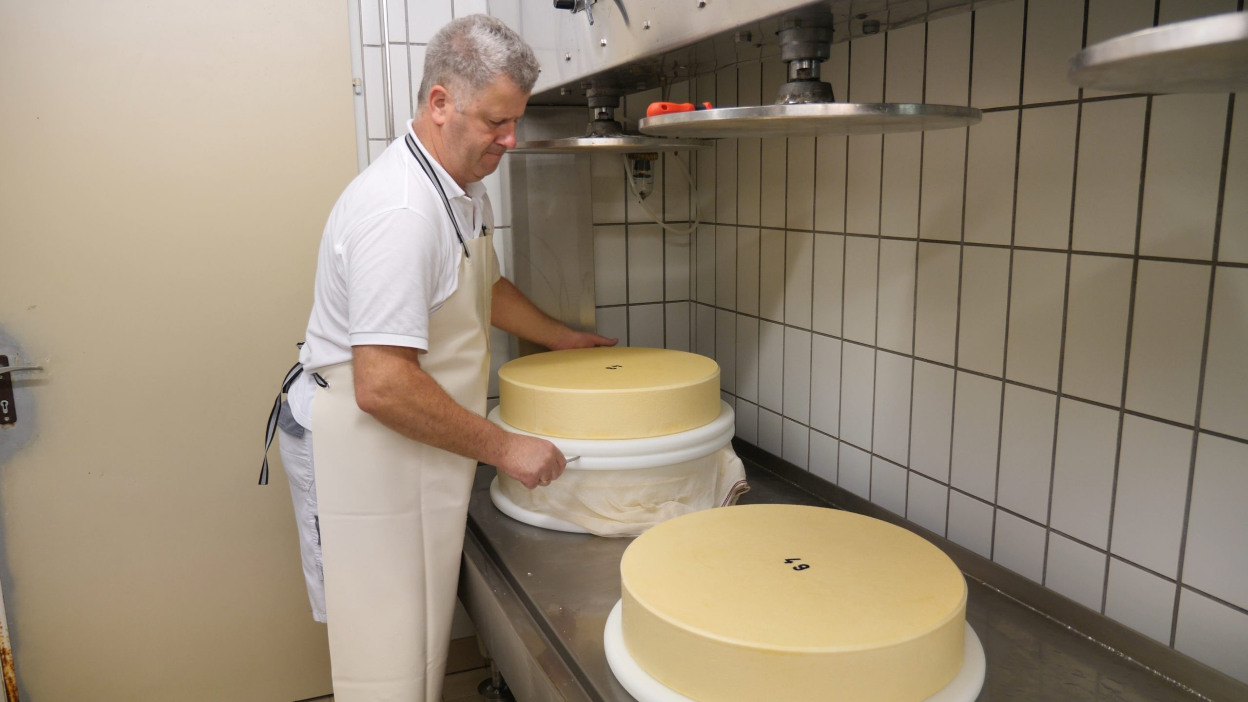 P1211449.MP4_snapshot_24.18_[2020.12.30_04.14.31]