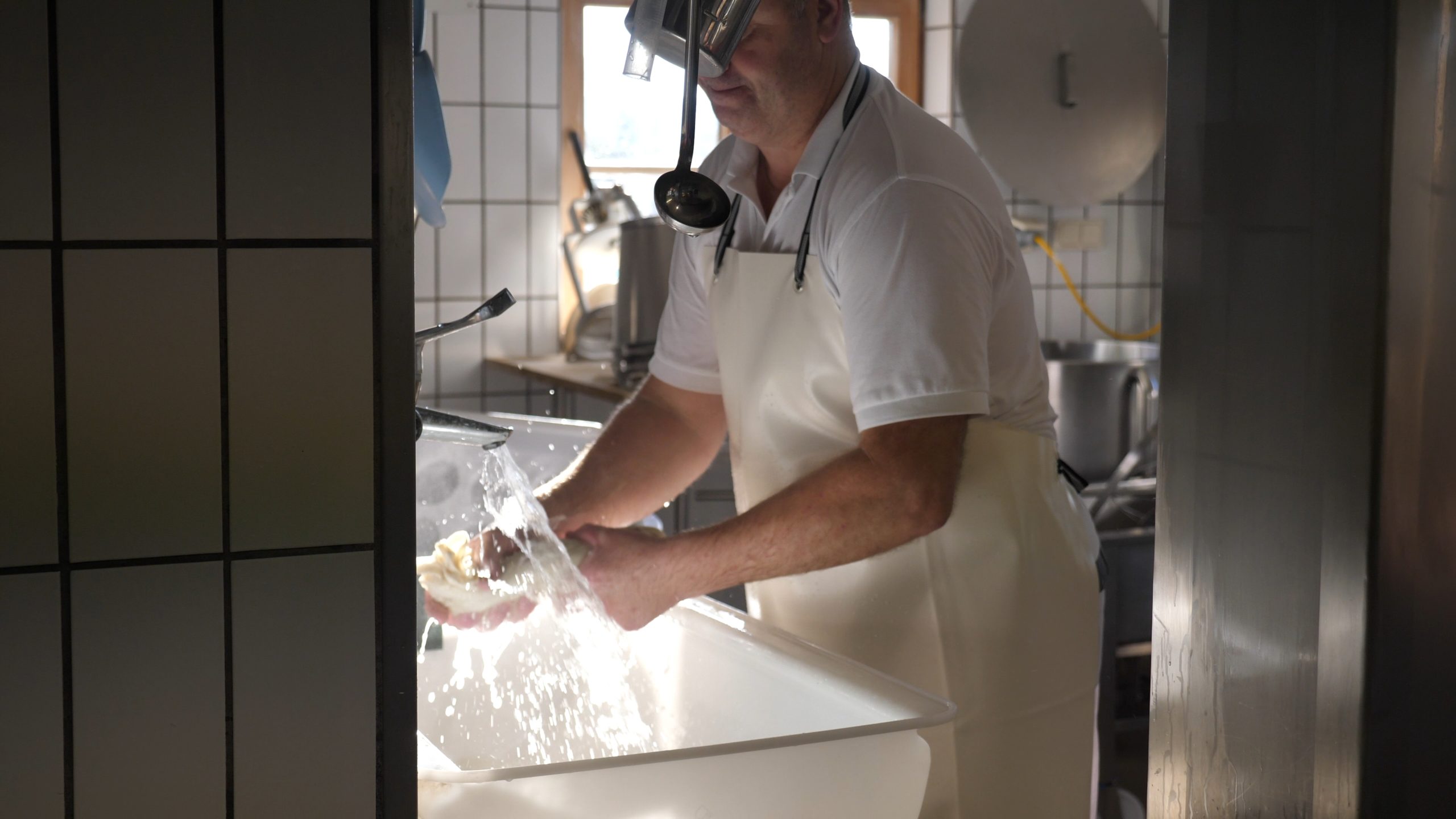 P1211462.MP4_snapshot_01.46_[2020.12.30_04.39.45]